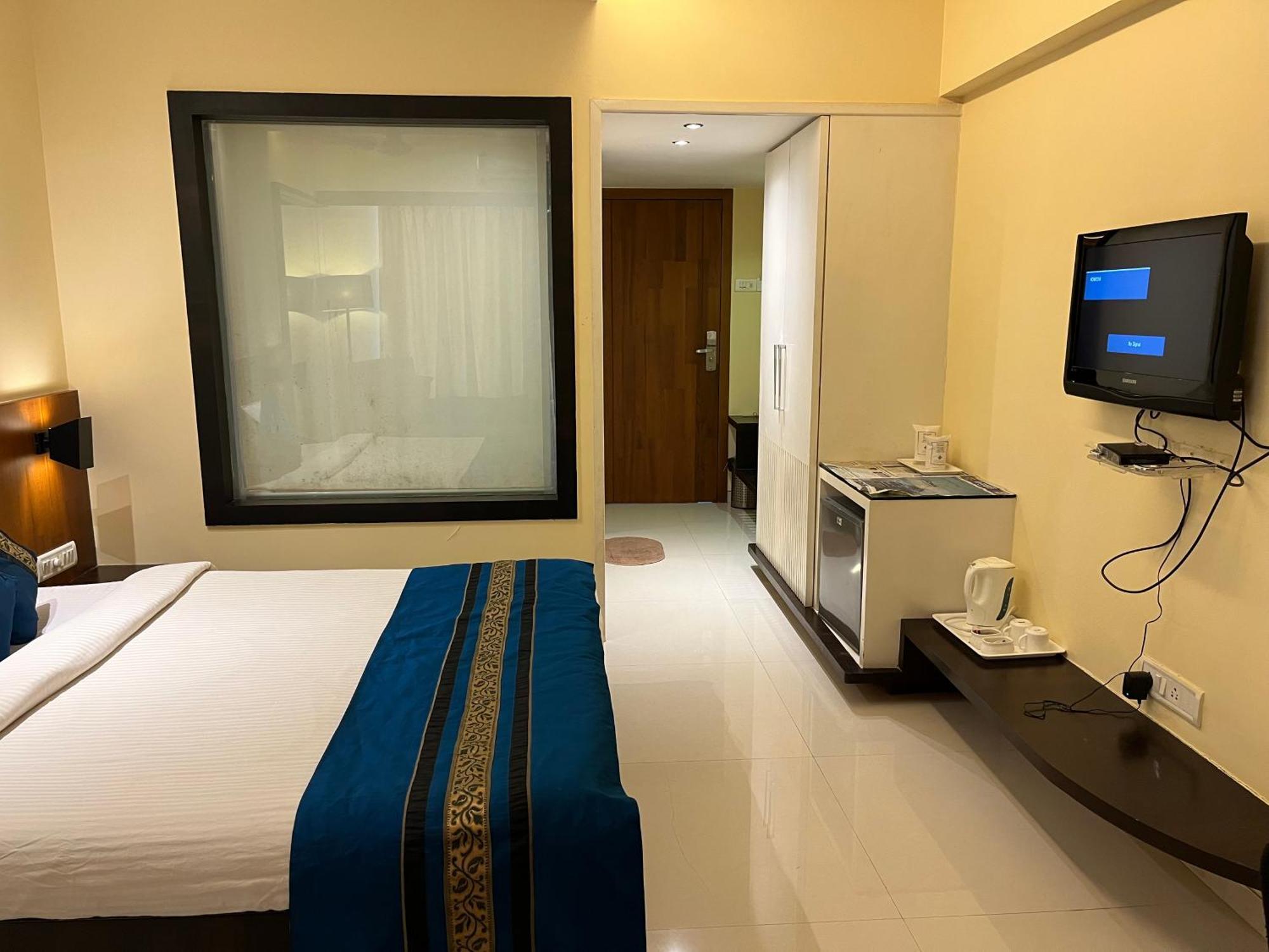 Hotel Landmark Ratnāgiri 외부 사진