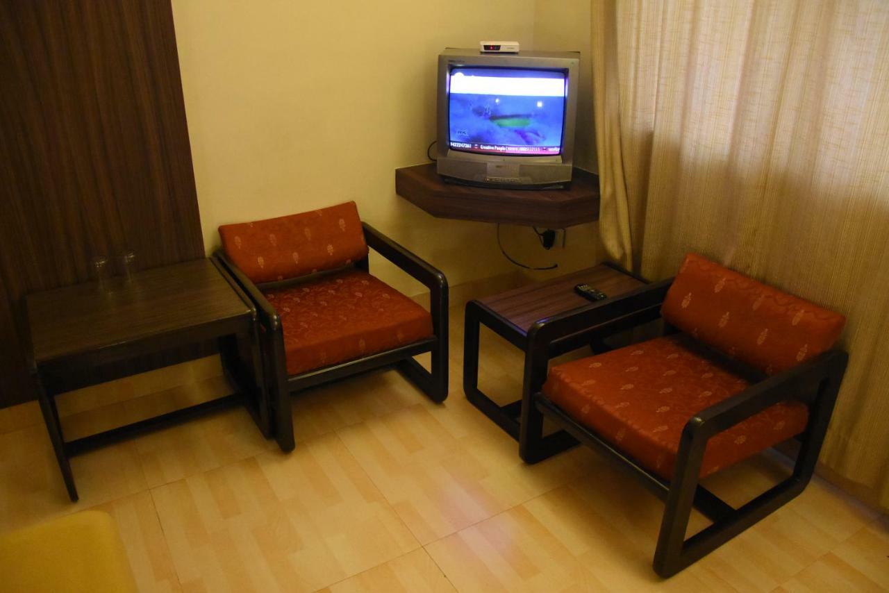 Hotel Landmark Ratnāgiri 외부 사진
